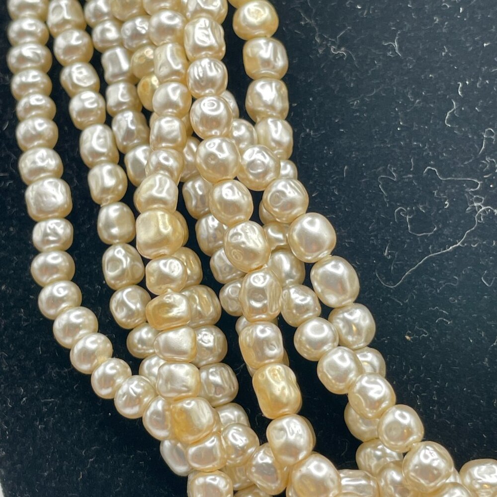 Vintage Freshwater Pearl Torsade Necklace Textured Decorative Gold Tone Clasp - Picture 13 of 14